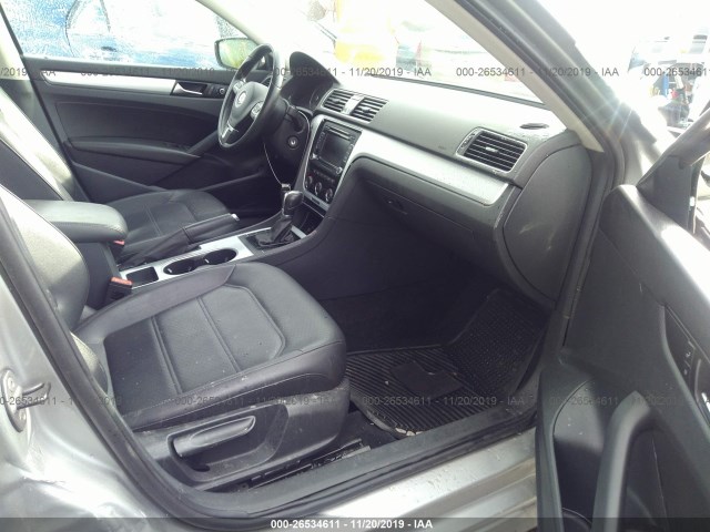 Photo 4 VIN: 1VWBH7A35DC120588 - VOLKSWAGEN PASSAT 