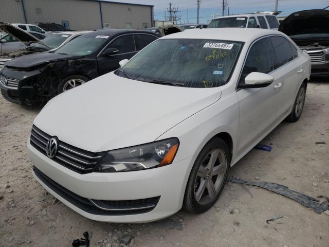 Photo 1 VIN: 1VWBH7A36CC047195 - VOLKSWAGEN PASSAT 