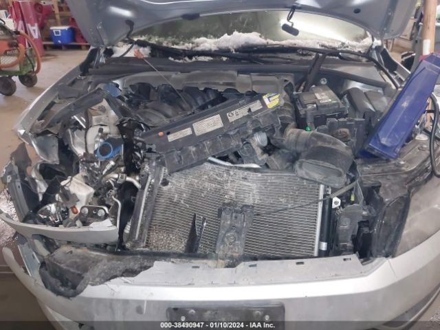 Photo 9 VIN: 1VWBH7A36CC110389 - VOLKSWAGEN PASSAT 