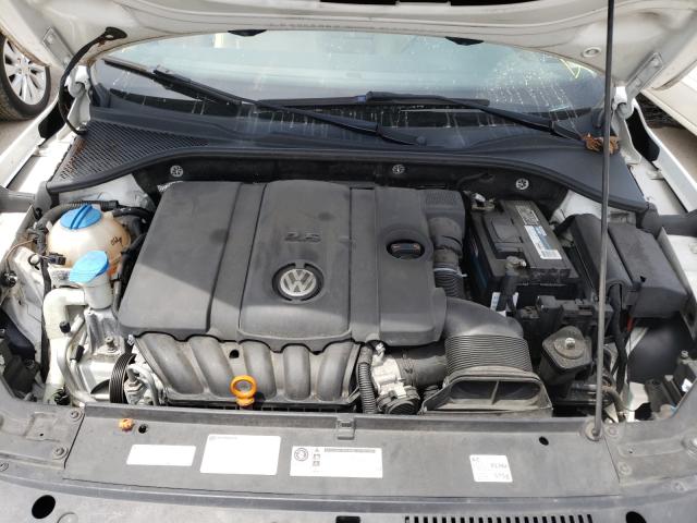 Photo 6 VIN: 1VWBH7A36DC048719 - VOLKSWAGEN PASSAT 