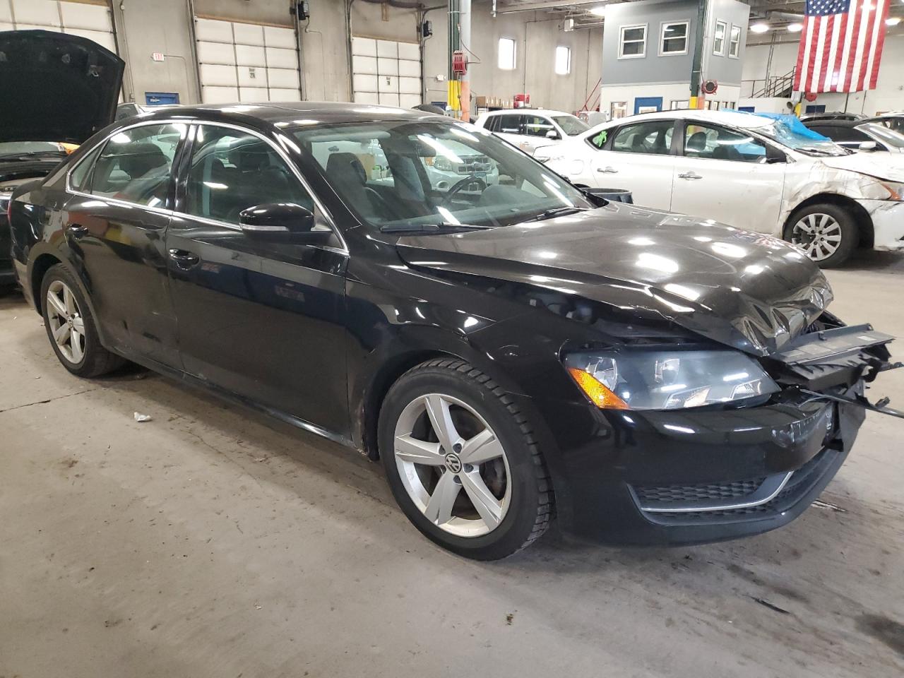 Photo 3 VIN: 1VWBH7A36DC109017 - VOLKSWAGEN PASSAT 