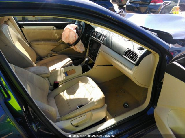 Photo 4 VIN: 1VWBH7A37CC011032 - VOLKSWAGEN PASSAT 