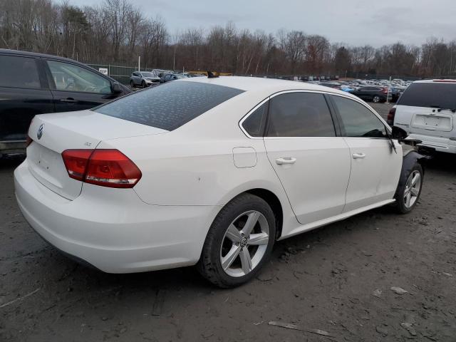 Photo 2 VIN: 1VWBH7A37CC021429 - VOLKSWAGEN PASSAT 