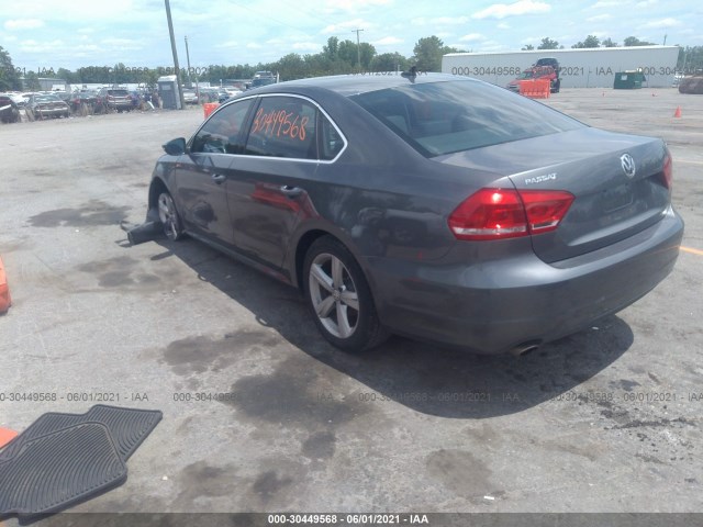 Photo 2 VIN: 1VWBH7A37CC033449 - VOLKSWAGEN PASSAT 