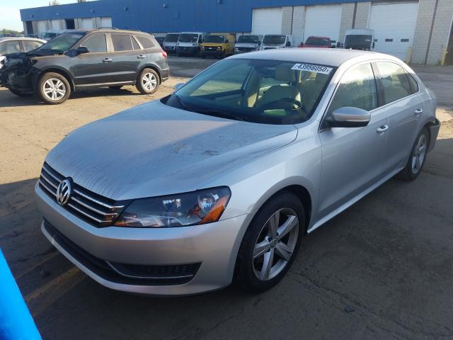 Photo 1 VIN: 1VWBH7A37CC075944 - VOLKSWAGEN PASSAT 