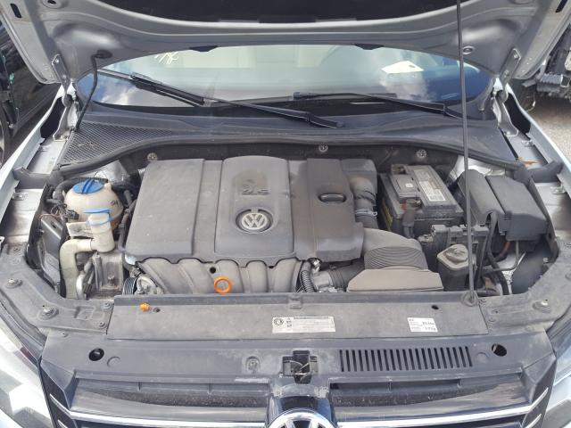 Photo 6 VIN: 1VWBH7A37CC075944 - VOLKSWAGEN PASSAT 