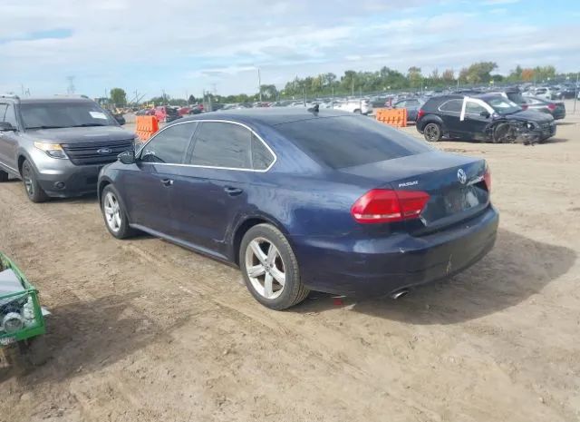 Photo 2 VIN: 1VWBH7A37CC093425 - VOLKSWAGEN PASSAT 