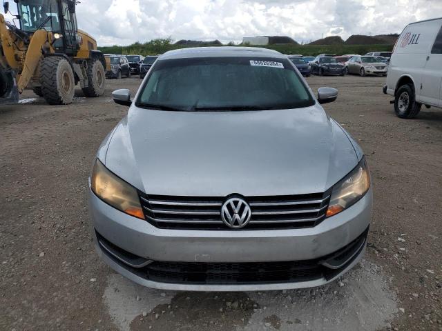 Photo 4 VIN: 1VWBH7A37CC109770 - VOLKSWAGEN PASSAT 