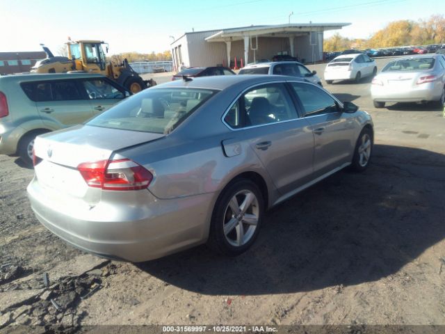 Photo 3 VIN: 1VWBH7A38CC069313 - VOLKSWAGEN PASSAT 