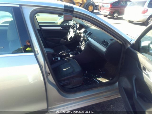 Photo 4 VIN: 1VWBH7A38CC069313 - VOLKSWAGEN PASSAT 