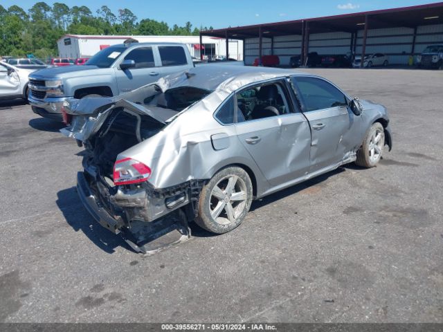 Photo 3 VIN: 1VWBH7A38CC073135 - VOLKSWAGEN PASSAT 