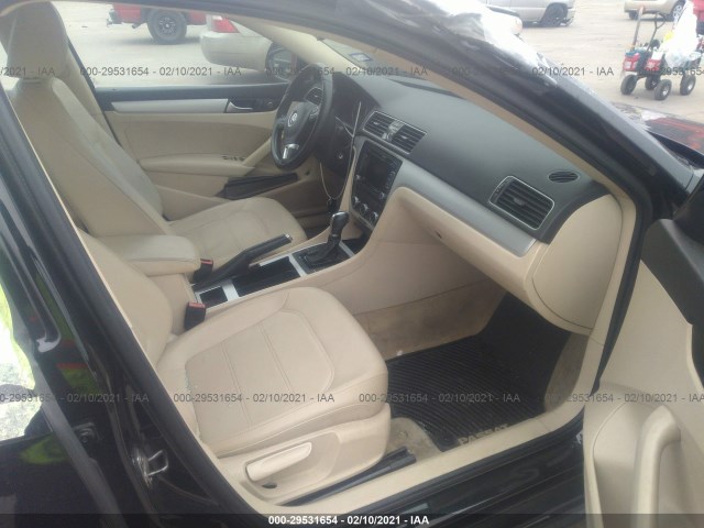 Photo 4 VIN: 1VWBH7A38CC085852 - VOLKSWAGEN PASSAT 