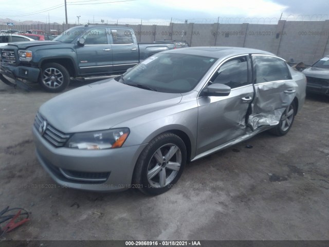 Photo 1 VIN: 1VWBH7A38CC108577 - VOLKSWAGEN PASSAT 