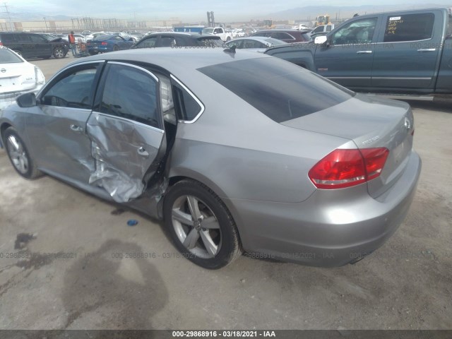 Photo 2 VIN: 1VWBH7A38CC108577 - VOLKSWAGEN PASSAT 