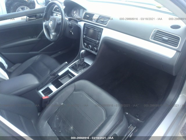 Photo 4 VIN: 1VWBH7A38CC108577 - VOLKSWAGEN PASSAT 