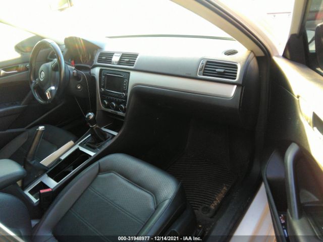 Photo 4 VIN: 1VWBH7A39CC023442 - VOLKSWAGEN PASSAT 