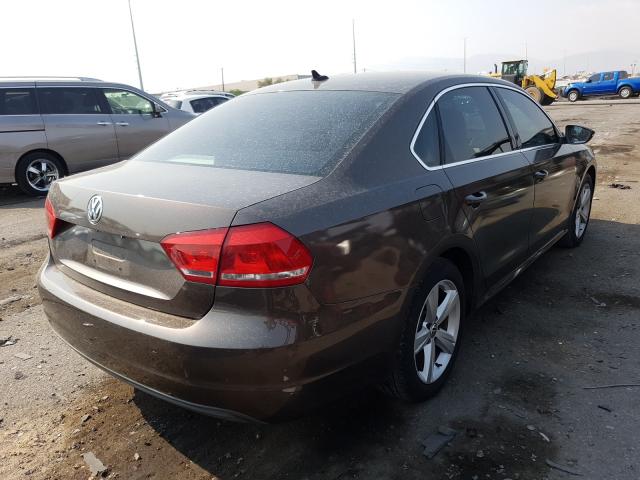 Photo 3 VIN: 1VWBH7A3XCC021148 - VOLKSWAGEN PASSAT 