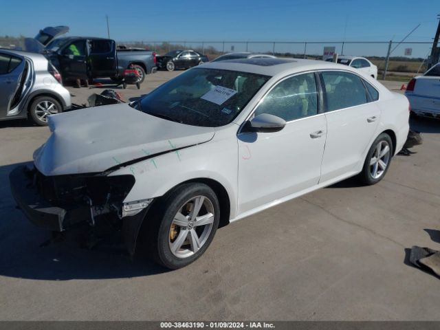 Photo 1 VIN: 1VWBH7A3XCC049838 - VOLKSWAGEN PASSAT 