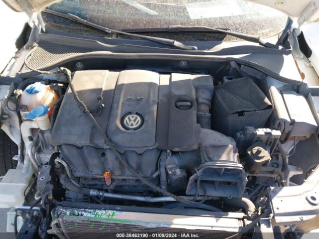 Photo 9 VIN: 1VWBH7A3XCC049838 - VOLKSWAGEN PASSAT 