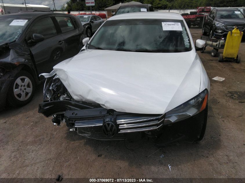 Photo 12 VIN: 1VWBH7A3XCC087120 - VOLKSWAGEN PASSAT 