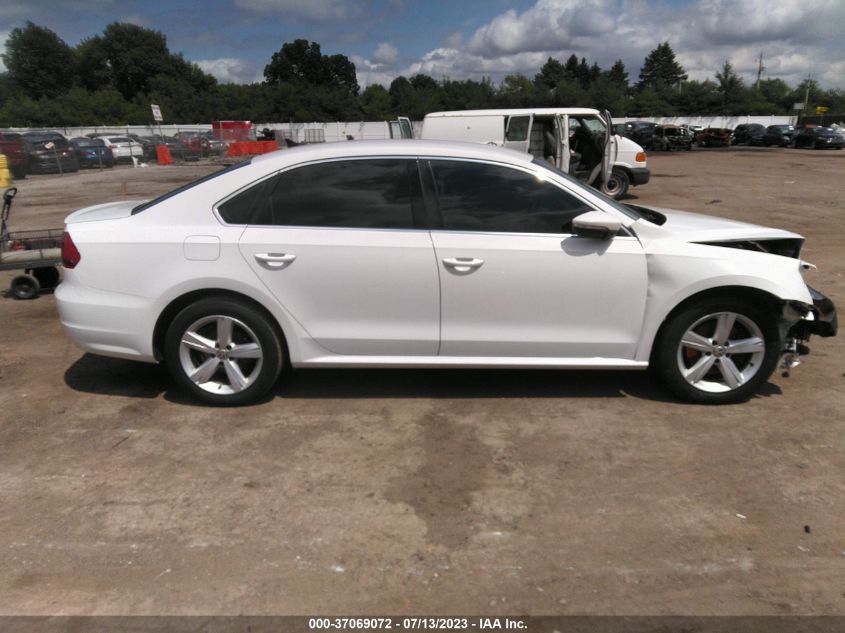 Photo 13 VIN: 1VWBH7A3XCC087120 - VOLKSWAGEN PASSAT 