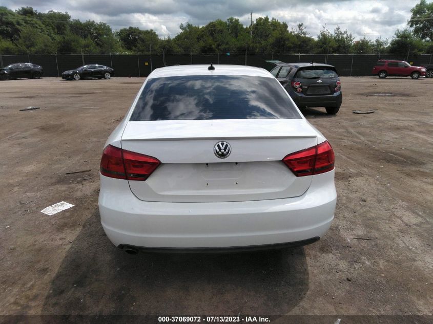 Photo 16 VIN: 1VWBH7A3XCC087120 - VOLKSWAGEN PASSAT 