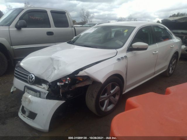 Photo 1 VIN: 1VWBH7A3XCC110735 - VOLKSWAGEN PASSAT 