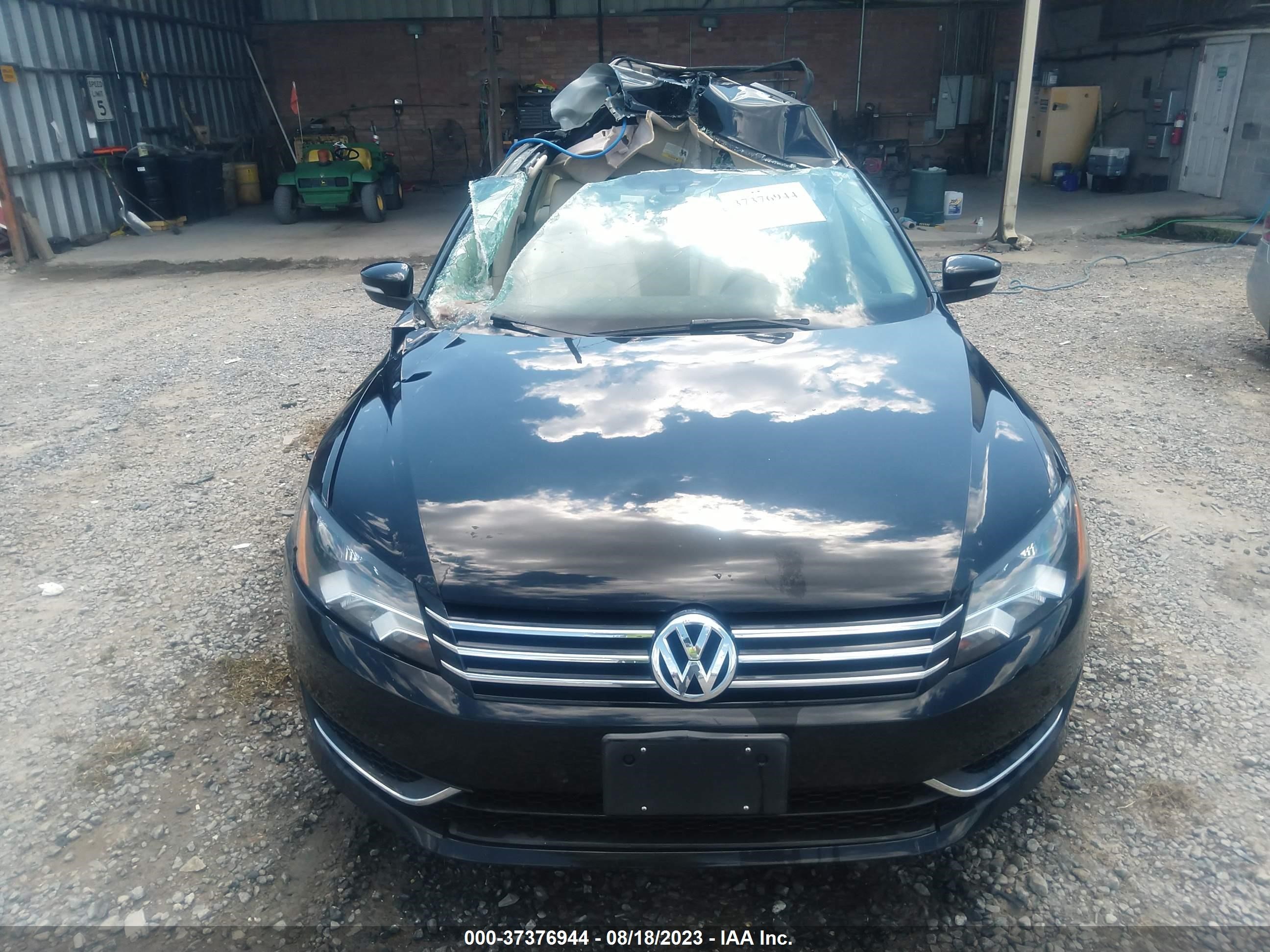 Photo 11 VIN: 1VWBH7A3XDC082615 - VOLKSWAGEN PASSAT 