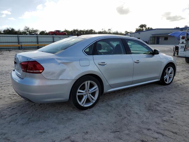 Photo 2 VIN: 1VWBH7A3XEC001887 - VOLKSWAGEN PASSAT SE 