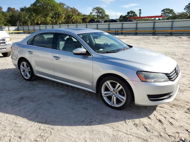 Photo 3 VIN: 1VWBH7A3XEC001887 - VOLKSWAGEN PASSAT SE 