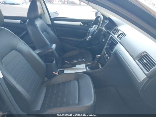 Photo 4 VIN: 1VWBM7A34CC029483 - VOLKSWAGEN PASSAT 