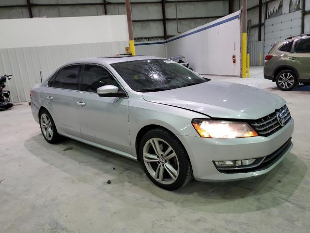 Photo 3 VIN: 1VWBM7A38DC011165 - VOLKSWAGEN PASSAT SE 