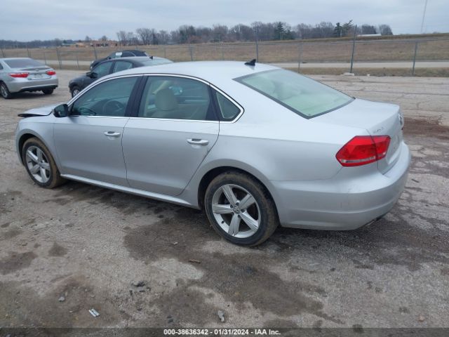 Photo 2 VIN: 1VWBN7A31DC061855 - VOLKSWAGEN PASSAT 