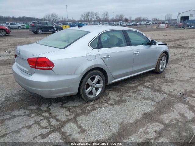 Photo 3 VIN: 1VWBN7A31DC061855 - VOLKSWAGEN PASSAT 