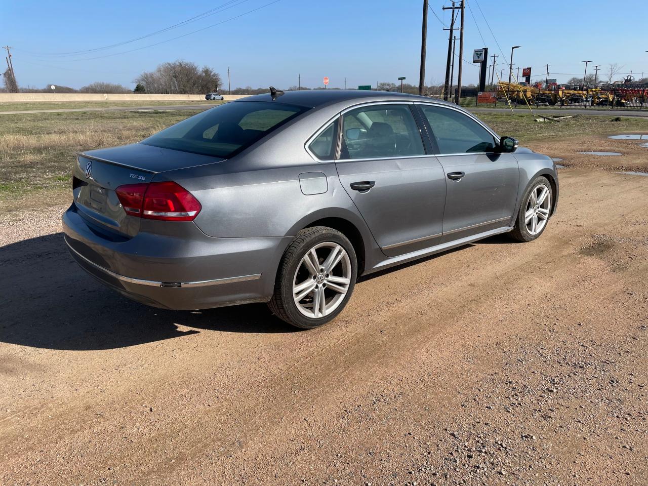 Photo 3 VIN: 1VWBN7A31EC098955 - VOLKSWAGEN PASSAT 