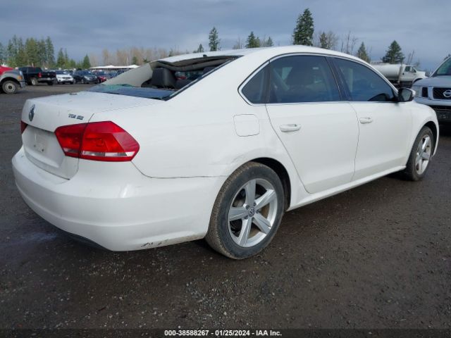 Photo 3 VIN: 1VWBN7A33DC088930 - VOLKSWAGEN PASSAT 