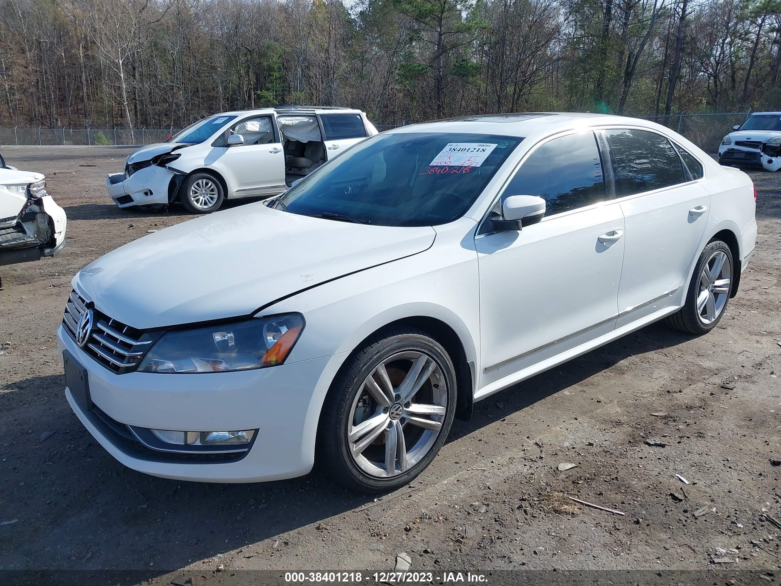 Photo 1 VIN: 1VWBN7A33EC009936 - VOLKSWAGEN PASSAT 