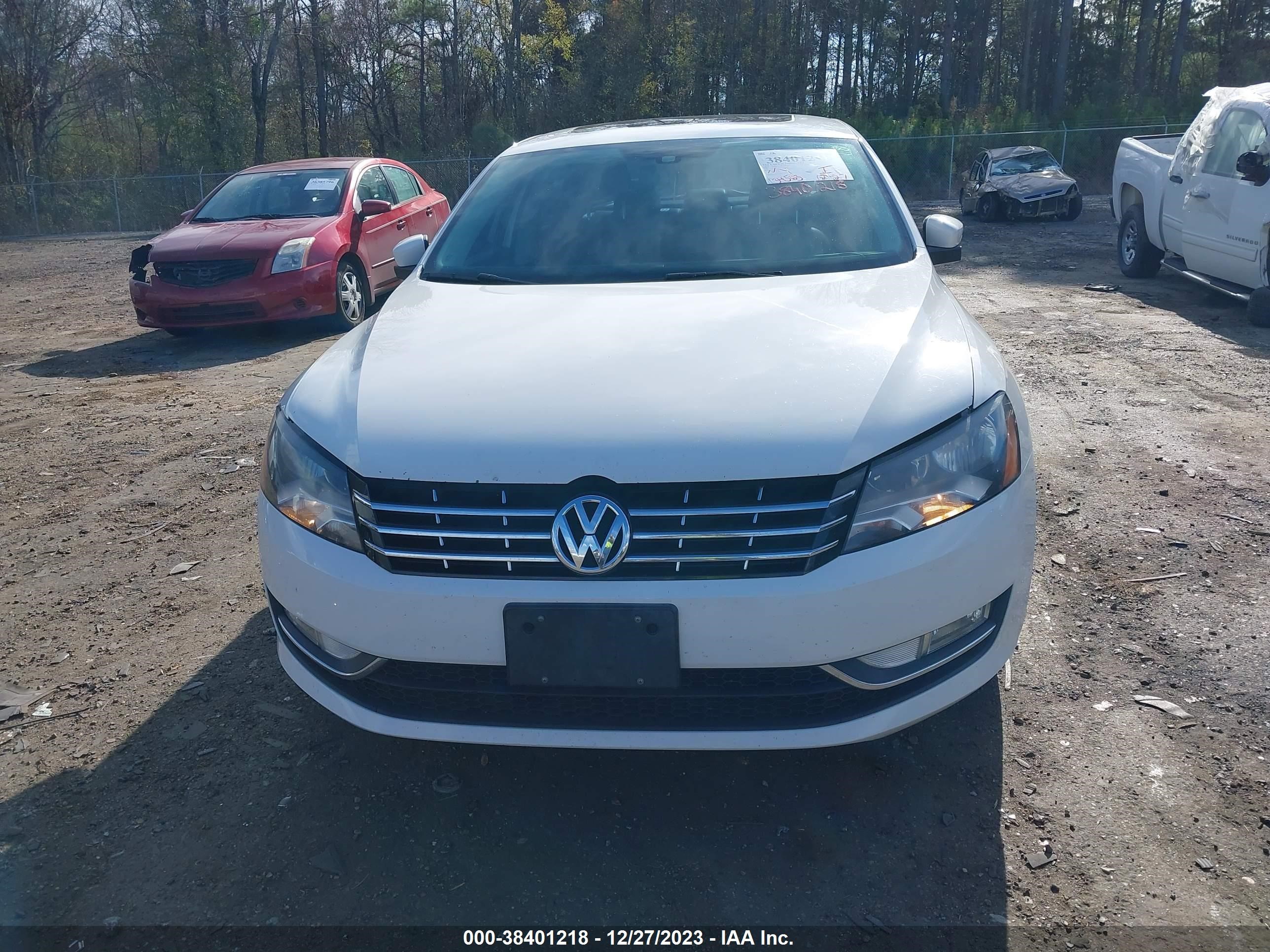 Photo 5 VIN: 1VWBN7A33EC009936 - VOLKSWAGEN PASSAT 