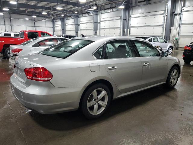 Photo 2 VIN: 1VWBN7A34CC040495 - VOLKSWAGEN PASSAT 