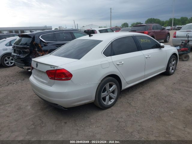 Photo 3 VIN: 1VWBN7A34CC093794 - VOLKSWAGEN PASSAT 