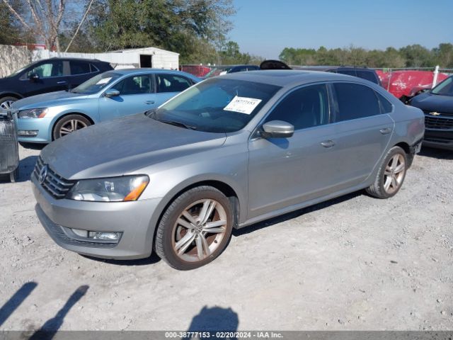 Photo 1 VIN: 1VWBN7A34DC074437 - VOLKSWAGEN PASSAT 