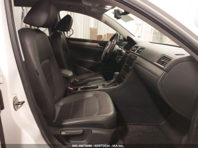 Photo 4 VIN: 1VWBN7A36EC012362 - VOLKSWAGEN PASSAT 