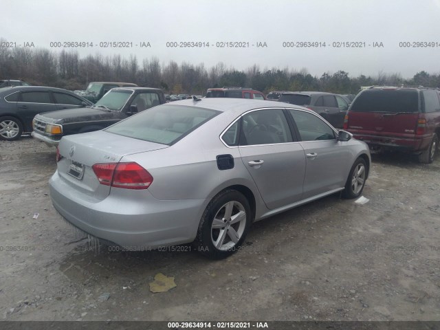 Photo 3 VIN: 1VWBN7A37CC053211 - VOLKSWAGEN PASSAT 