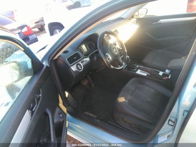 Photo 4 VIN: 1VWBN7A38CC028737 - VOLKSWAGEN PASSAT 