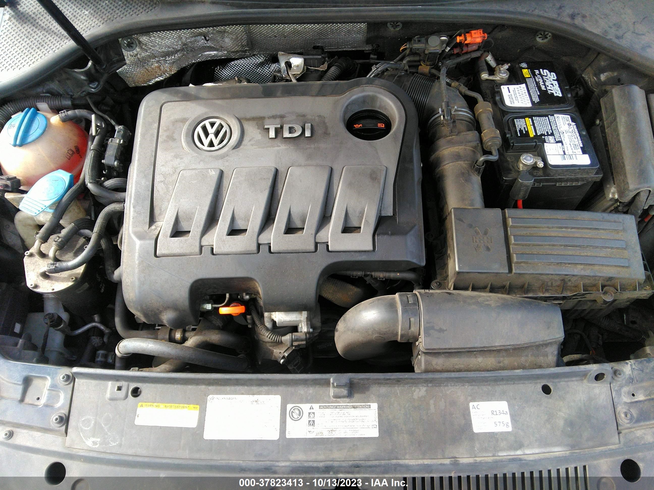 Photo 9 VIN: 1VWBN7A38DC103843 - VOLKSWAGEN PASSAT 