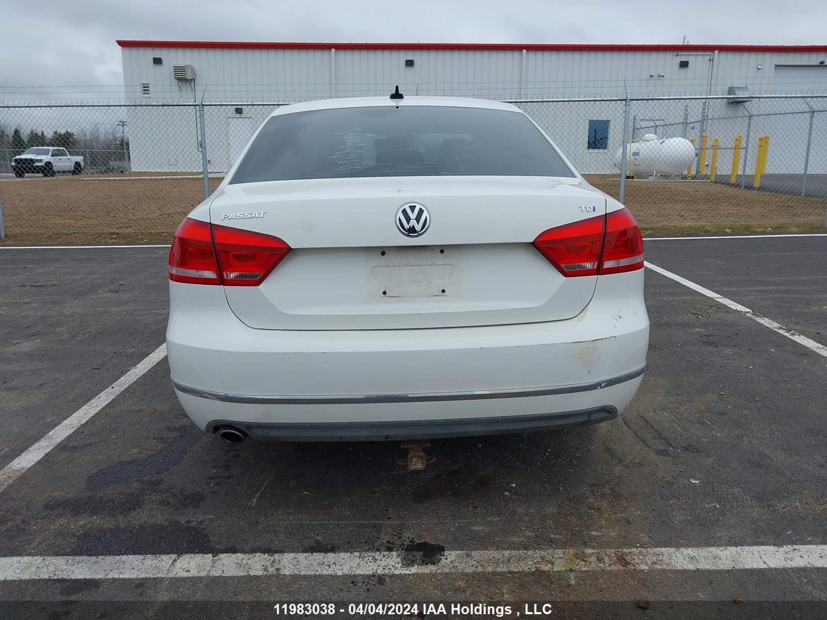 Photo 15 VIN: 1VWBN7A39CC006472 - VOLKSWAGEN PASSAT 