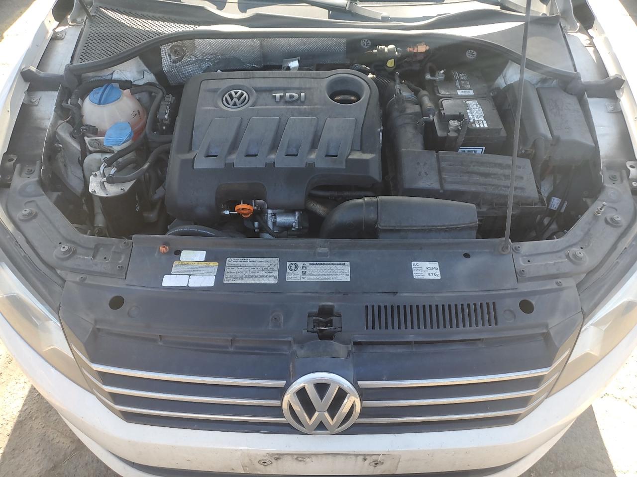 Photo 10 VIN: 1VWBN7A39CC087201 - VOLKSWAGEN PASSAT 