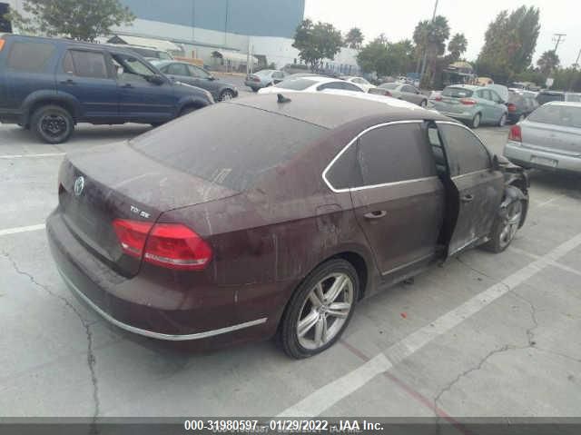 Photo 3 VIN: 1VWBN7A3XCC026312 - VOLKSWAGEN PASSAT 