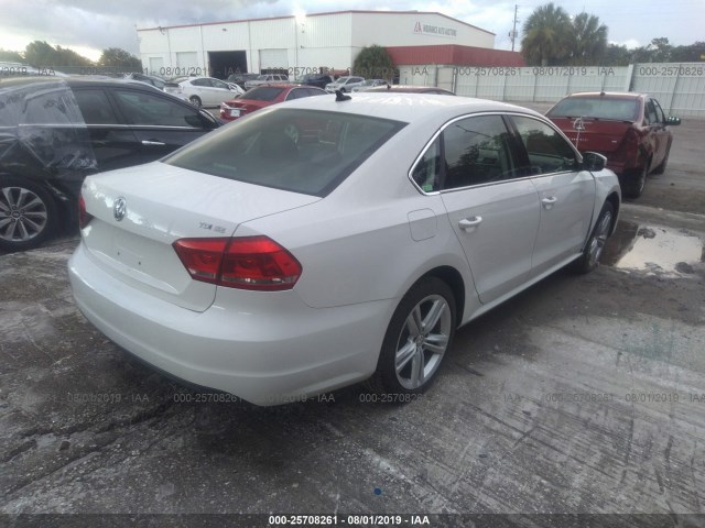 Photo 3 VIN: 1VWBN7A3XEC059085 - VOLKSWAGEN PASSAT 