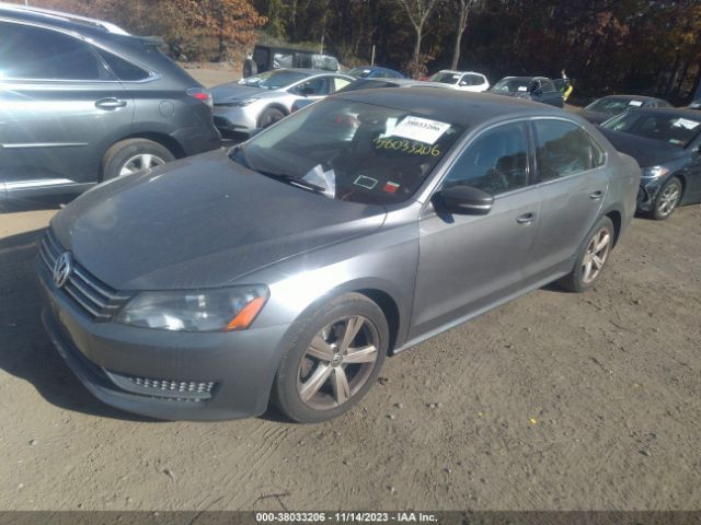 Photo 1 VIN: 1VWBP7A30CC045526 - VOLKSWAGEN PASSAT 